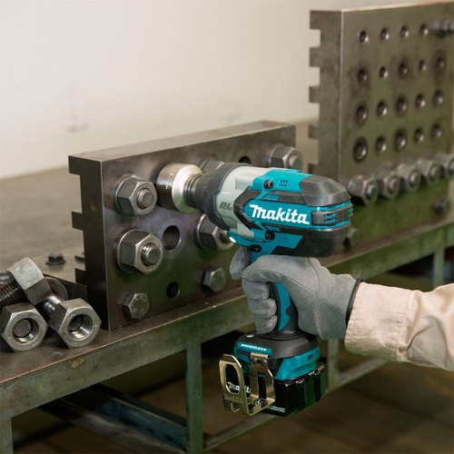 Chave de impacto a bateria 18V 3.0 Ah encaixe 3/4