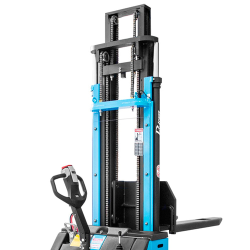 Empilhadeira el�trica eleva��o 4,50 m capacidade 1.600 kg tra��o el�trica - PT16/45