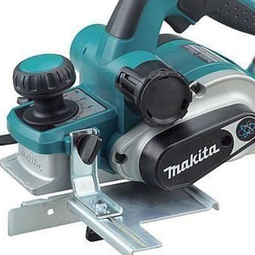 Plaina elétrica 1050W corte passada até 4 mm partida suave - KP0810C 110V Plaina elétrica 1050W corte passada até 4 mm partida suave - KP0810C 110V