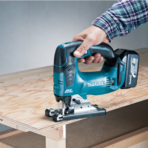 Serra tico tico a bateria 18V corte 135 mm Sem bateria - DJV182Z Serra tico tico a bateria 18V corte 135 mm Sem bateria - DJV182Z