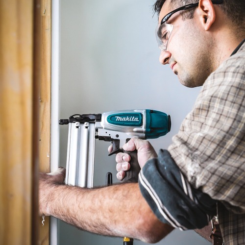 Pinador pneum�tico capacidade de 15 a 50 mm tipo 