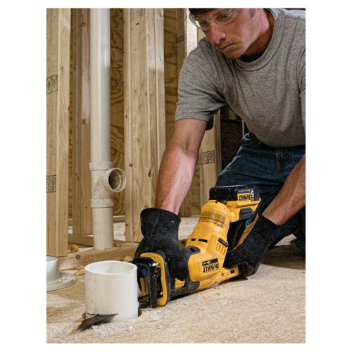 Serra sabre bateria 20V com velocidade variável Sem bateria - DCS387B Serra sabre bateria 20V com velocidade variável Sem bateria - DCS387B