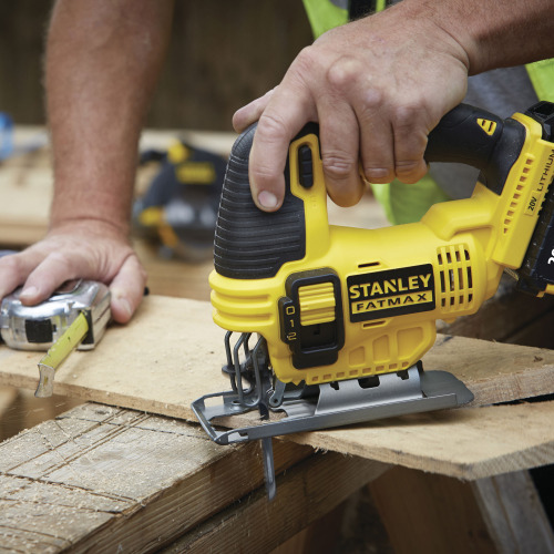 Serra tico tico a bateria 20 volts velocidade vari�vel com maleta FatMax - STCT1860D1  110V/220V