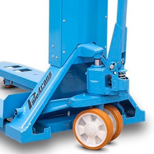 Transpalete hidráulico com balança garfo estreito 2.000 kg 545 x 1150 mm - TM2000B Transpalete hidráulico com balança garfo estreito 2.000 kg 545 x 1150 mm - TM2000B