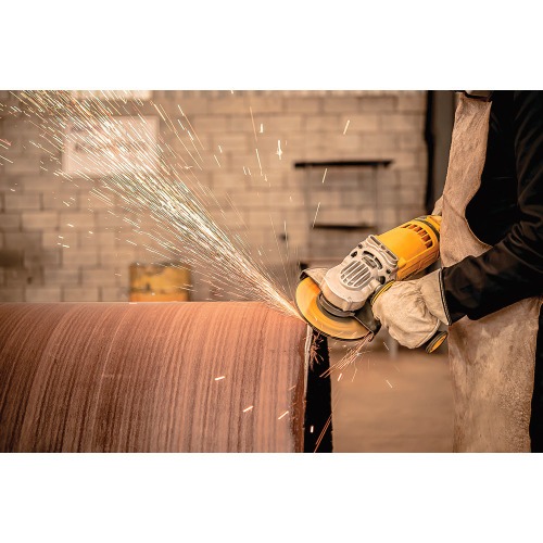 Esmerilhadeira angular 7