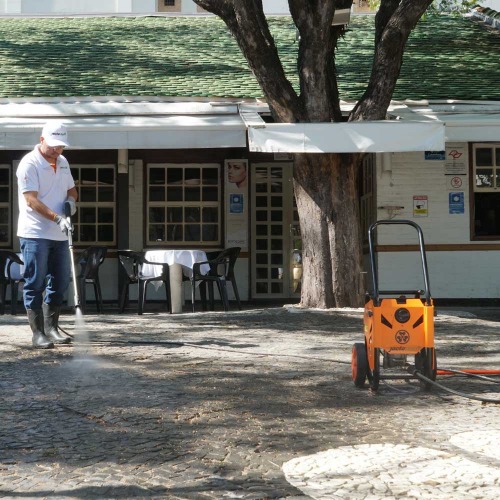Lavadora de alta pressão 2.175 libras - J7 PRO-S 220V Lavadora de alta pressão 2.175 libras - J7 PRO-S 220V