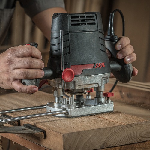 Tupia de coluna 1100W para pinça de 6/8 mm e 1/4 Tupia de coluna 1100W para pinça de 6/8 mm e 1/4