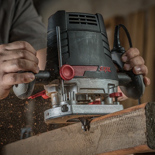 Tupia de coluna 1100W para pinça de 6/8 mm e 1/4 Tupia de coluna 1100W para pinça de 6/8 mm e 1/4