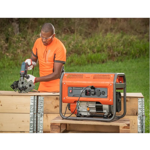 Gerador de energia 2,8 Kva a gasolina partida manual - G2500P  110V/220V