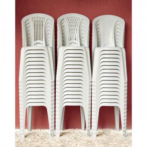 Cadeira plástica sem braços branca - Laguna Cadeira plástica sem braços branca - Laguna