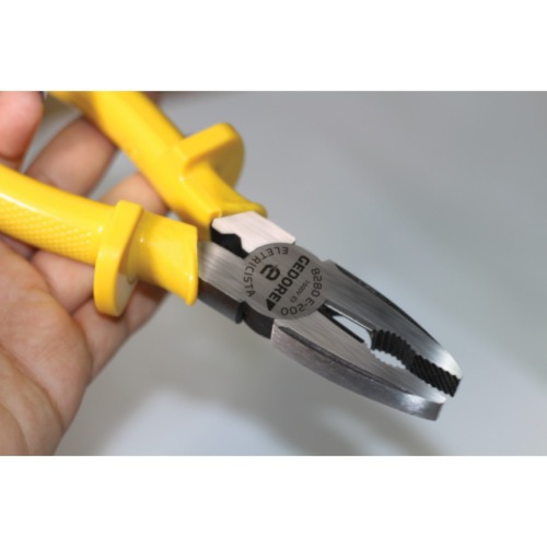 Alicate universal isolado para eletricista 8