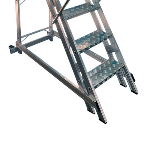 Escada plataforma de alum�nio 1.25 m c/ 4 degraus + patamar 