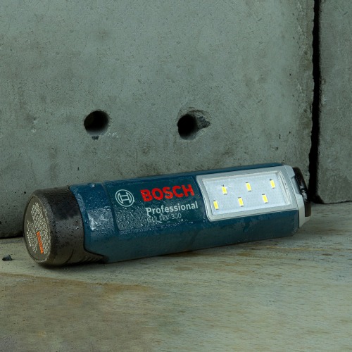 Lanterna led a bateria 12V 300 l�mens Sem bateria - GLI 12V-300