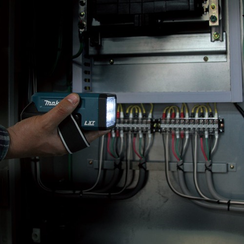 Lanterna de punho a bateria 18 volts Lanterna de punho a bateria 18 volts