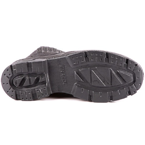 Botina em couro sint�tico com el�stico e biqueira - 44SELEB