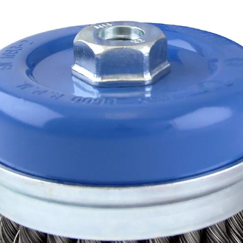 Escova de a�o tipo copo torcida 4