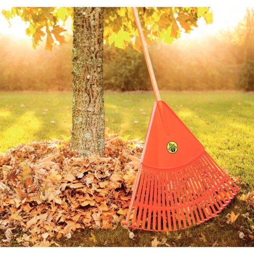 Vassoura pl�stica 26 dentes com cabo de 120 cm