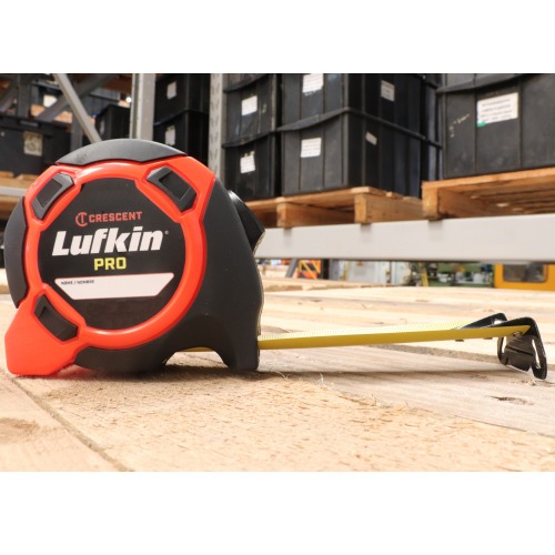 Trena com fita de a�o 19 mm x 5 m com trava - L600