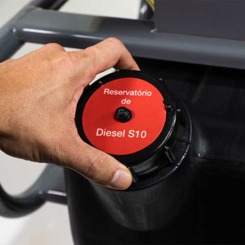 Lavadora de alta press�o �gua quente 2.610 libras Trif�sica 220V - HDS 8/15 Cage