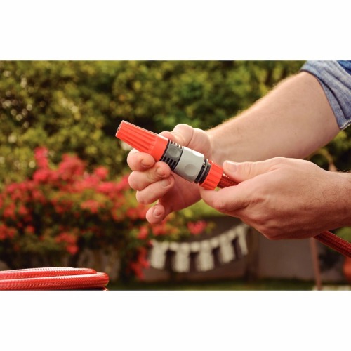 Conjunto para irrigação com engates rápidos e esguicho 4 peças Conjunto para irrigação com engates rápidos e esguicho 4 peças