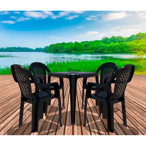 Conjunto de mesa Coruripe com 4 cadeiras pl�sticas com bra�o