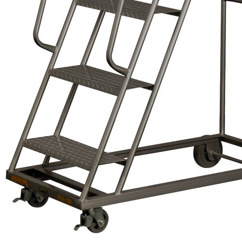 Escada plataforma de ferro 1,5 m 4 degraus + patamar - 58-D