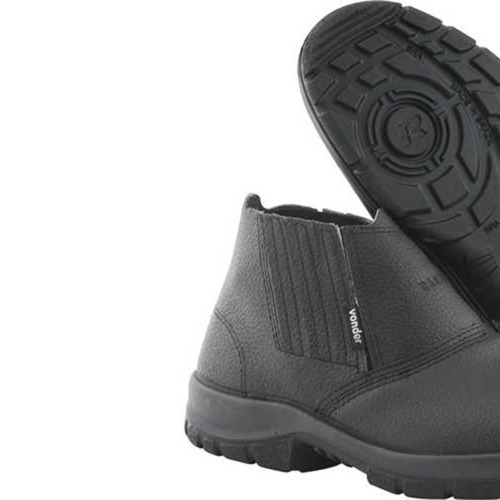 Botina em couro sint�tico com el�stico