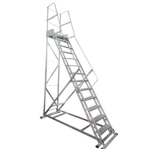 Escada plataforma de alum�nio 3.25 m c/ 12 degraus + patamar 