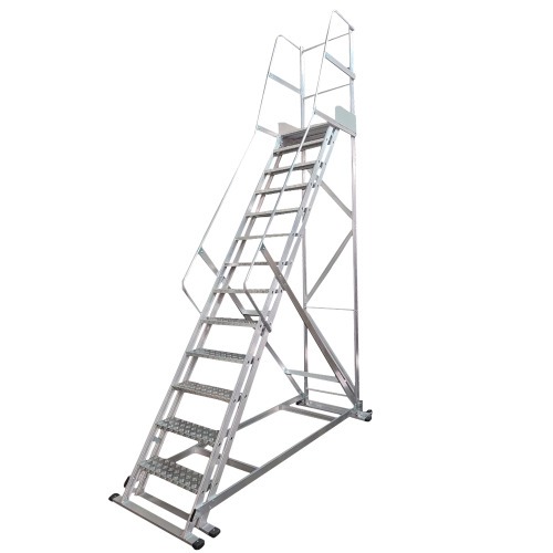 Escada plataforma de alum�nio 3.25 m c/ 12 degraus + patamar 