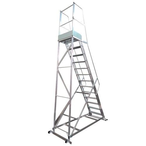 Escada plataforma de alum�nio 3.25 m c/ 12 degraus + patamar 