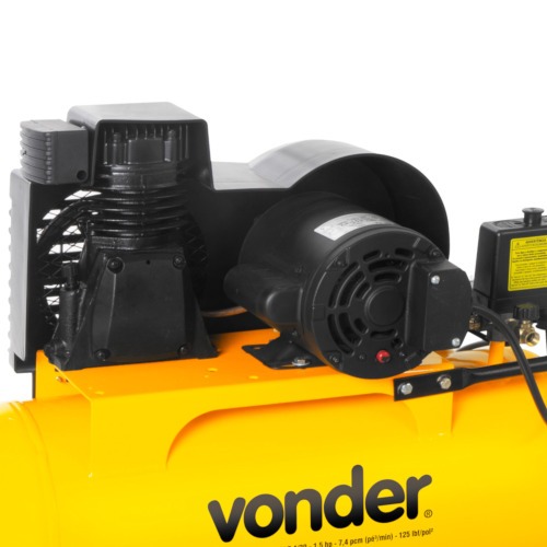 Compressor de ar 7,4 p�s 23,5L 1,5 hp 125 lbs monof�sico  220V