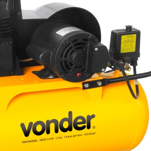 Compressor de ar 7,4 p�s 23,5L 1,5 hp 125 lbs monof�sico  220V