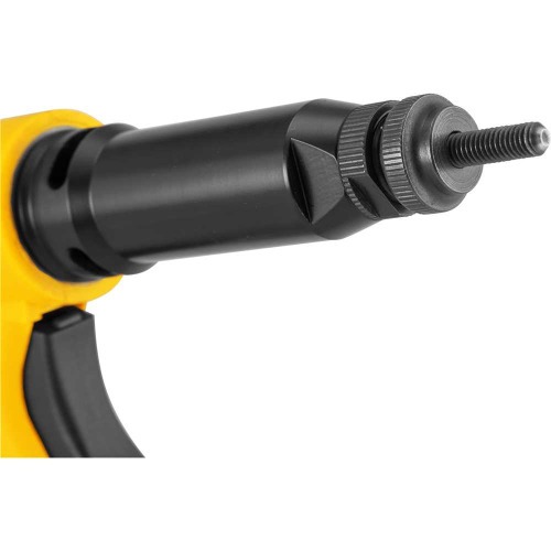 Rebitador pneum�tico para rebites de rosca RPV 312