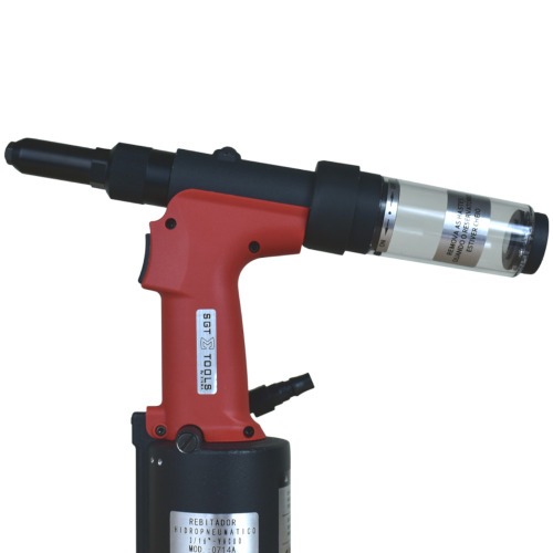 Rebitador hidropneum�tico com v�cuo para rebites at� 3/16