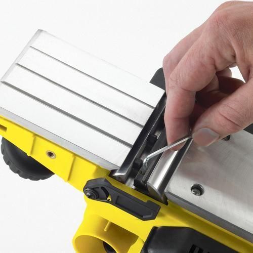 Plaina el�trica 750 watts profundidade de corte de at� 2 mm - STPP7502  220V