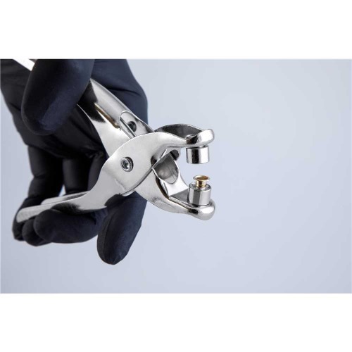 Alicate para ilhos em a�o cromado com 100 ilhoses