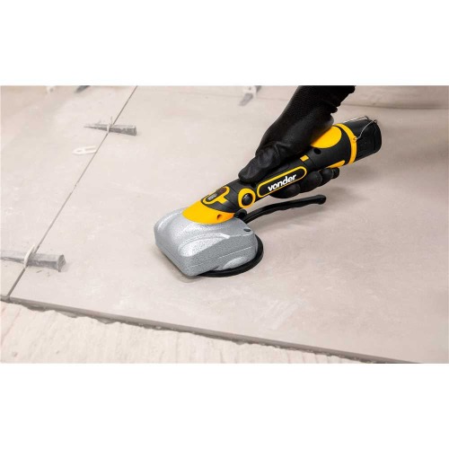 Máquina para assentar piso com ventosa a bateria 12V com maleta - MAP 120 110V/220V Máquina para assentar piso com ventosa a bateria 12V com maleta - MAP 120 110V/220V