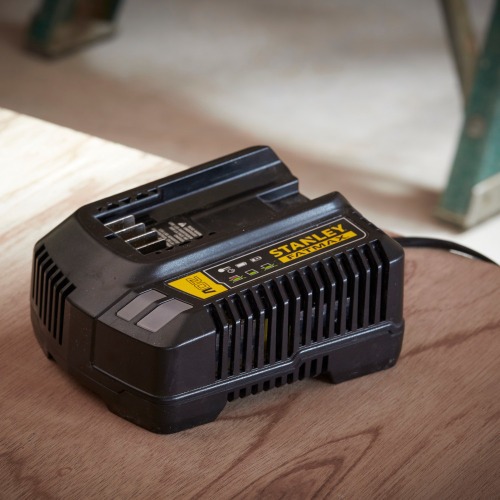 Carregador de baterias �on de l�tio 20V 4Ah sistema V20 - SC400  110V/220V