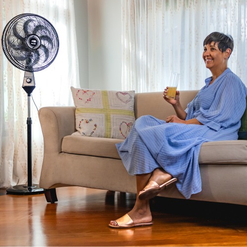 Ventilador de coluna 50 cm oscilante 8 p�s com 3 velocidades - Flow Turbo  220V