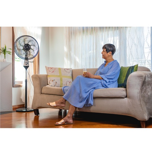 Ventilador de coluna 50 cm oscilante 8 p�s com 3 velocidades - Flow Turbo  220V