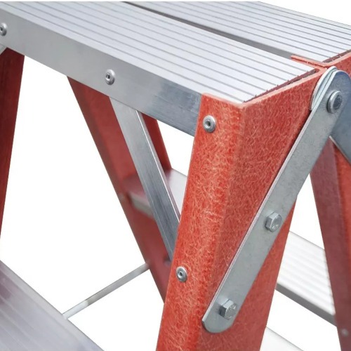 Escada tesoura dupla em fibra de vidro 10 degraus 3 m - ESC10300