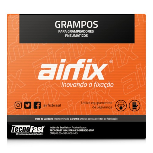 Grampo para grampeador pneum�tico com 3570 pe�as