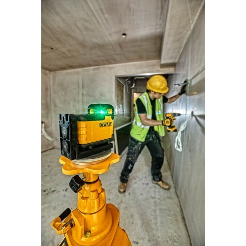 N�vel a laser verde 2 linhas alcance de 15 metros - DW03601CG