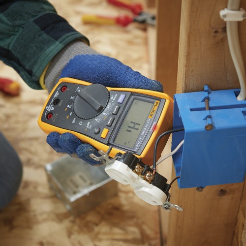 Multímetro digital portátil 600V CAT III - 117 Multímetro digital portátil 600V CAT III - 117