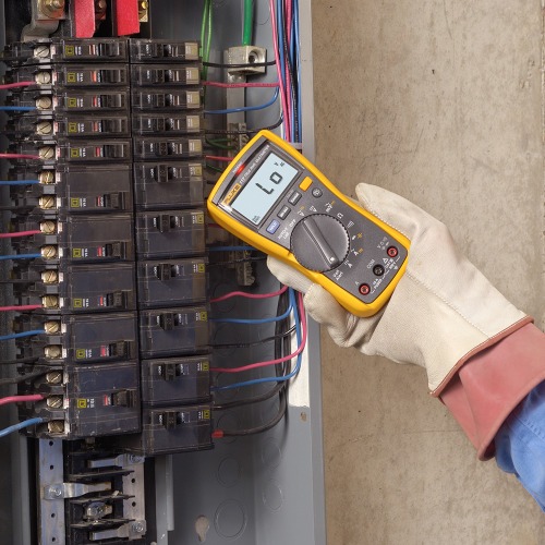 Multímetro digital portátil 600V CAT III - 117 Multímetro digital portátil 600V CAT III - 117