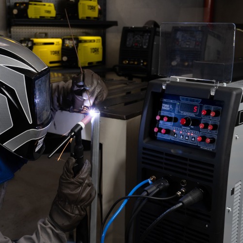 Inversora de solda multiprocesso 350A Alum�nio Tig AC/DC Trif�sica - TOUCH 350 AC/DC 