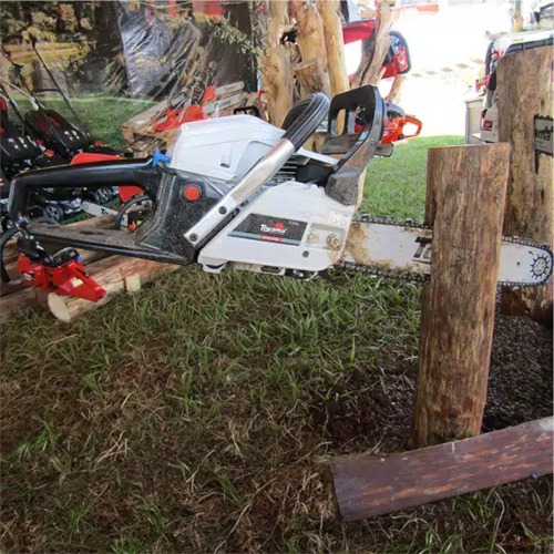 Motosserra a gasolina 51 cc com sabre de 18