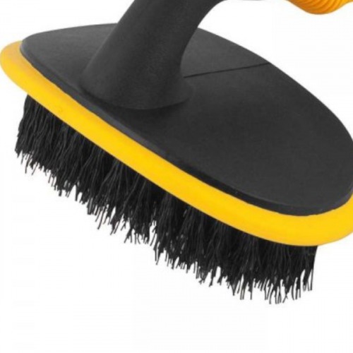 Escova para limpeza de pneus