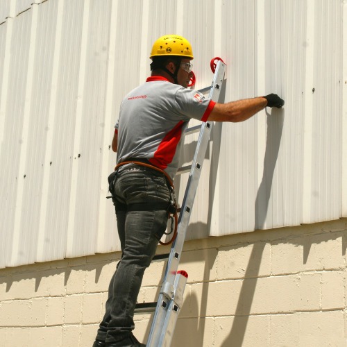 Escada de alum�nio extens�vel 3,52 x 5,98 m 2 x 12 degraus - ESC0621