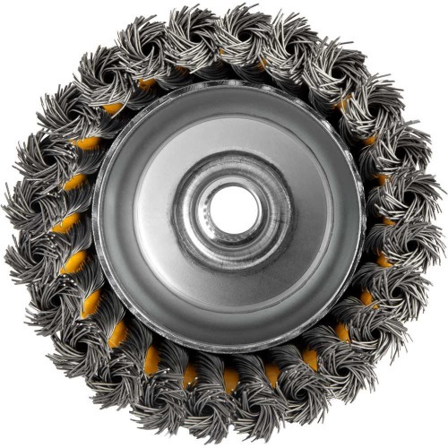 Escova de a�o torcido tipo copo 4